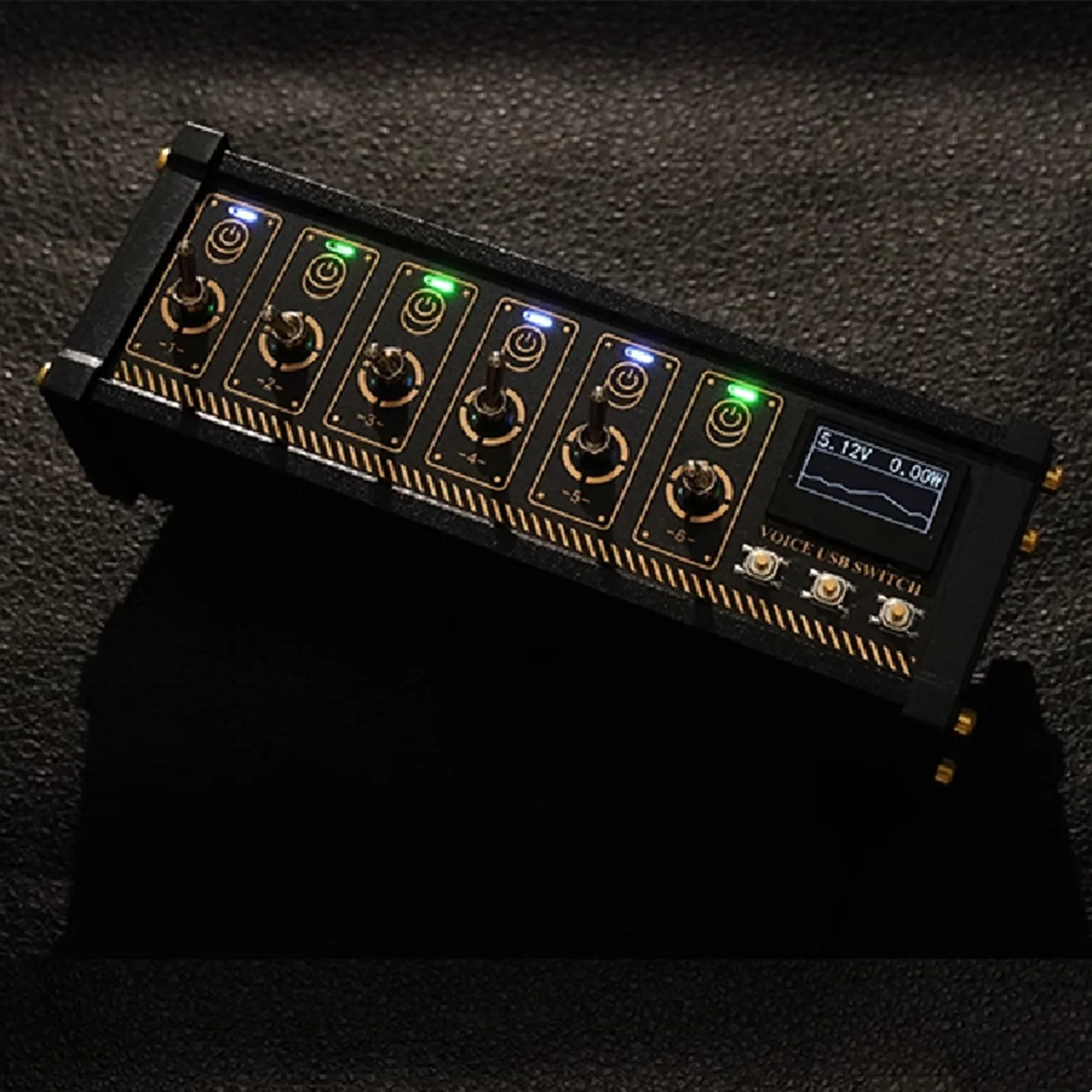 Cyberpunk NK5 USB anahtar priz - Esports Gaming Trophy incelemesi ve fiyatı